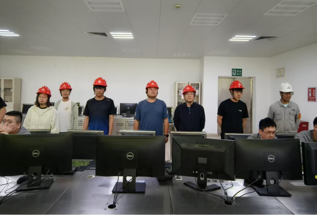 兄弟单元来访互换“五星班组”建设 共促治理水平提升